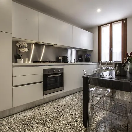 Charming On The Grand Canal R&r Apartment *