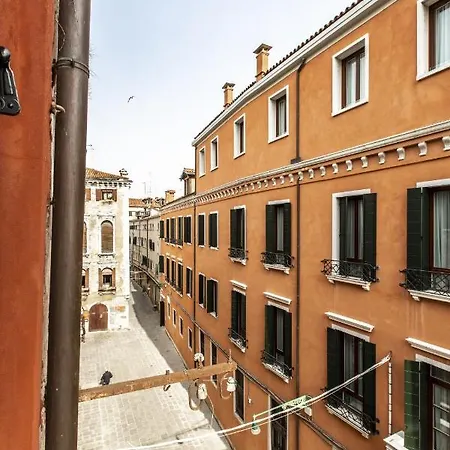 Charming On The Grand Canal R&r Apartment *